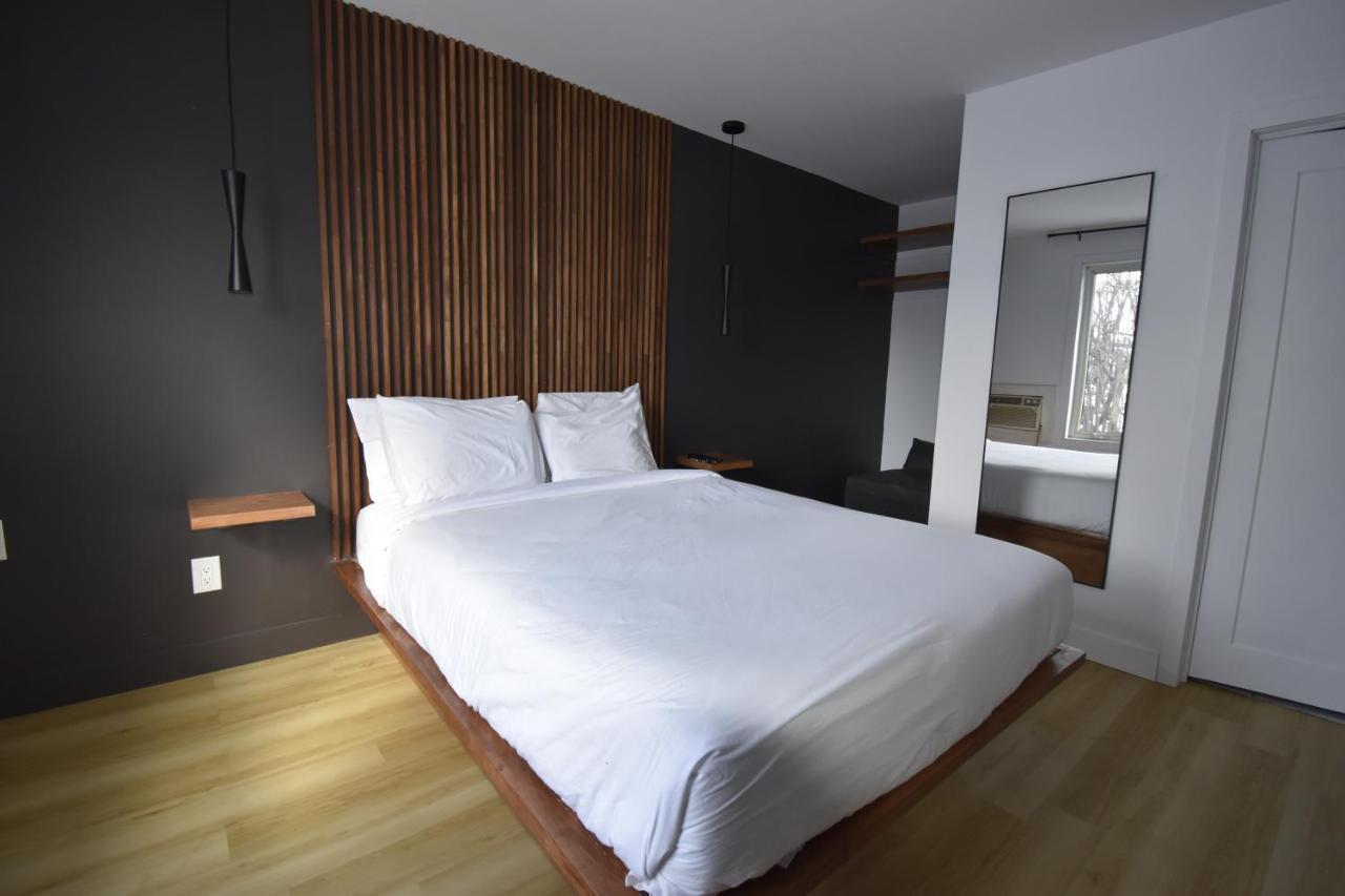 Motel Anf Дръмондвил Екстериор снимка