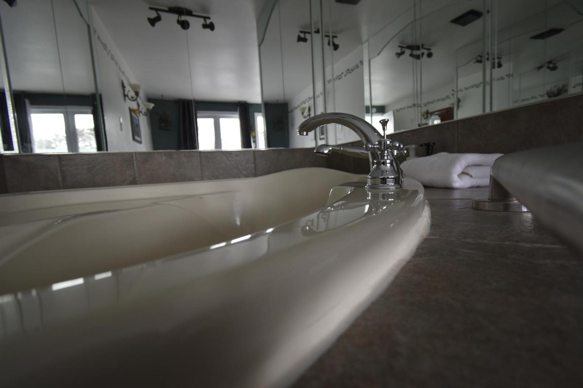 Motel Anf Дръмондвил Екстериор снимка
