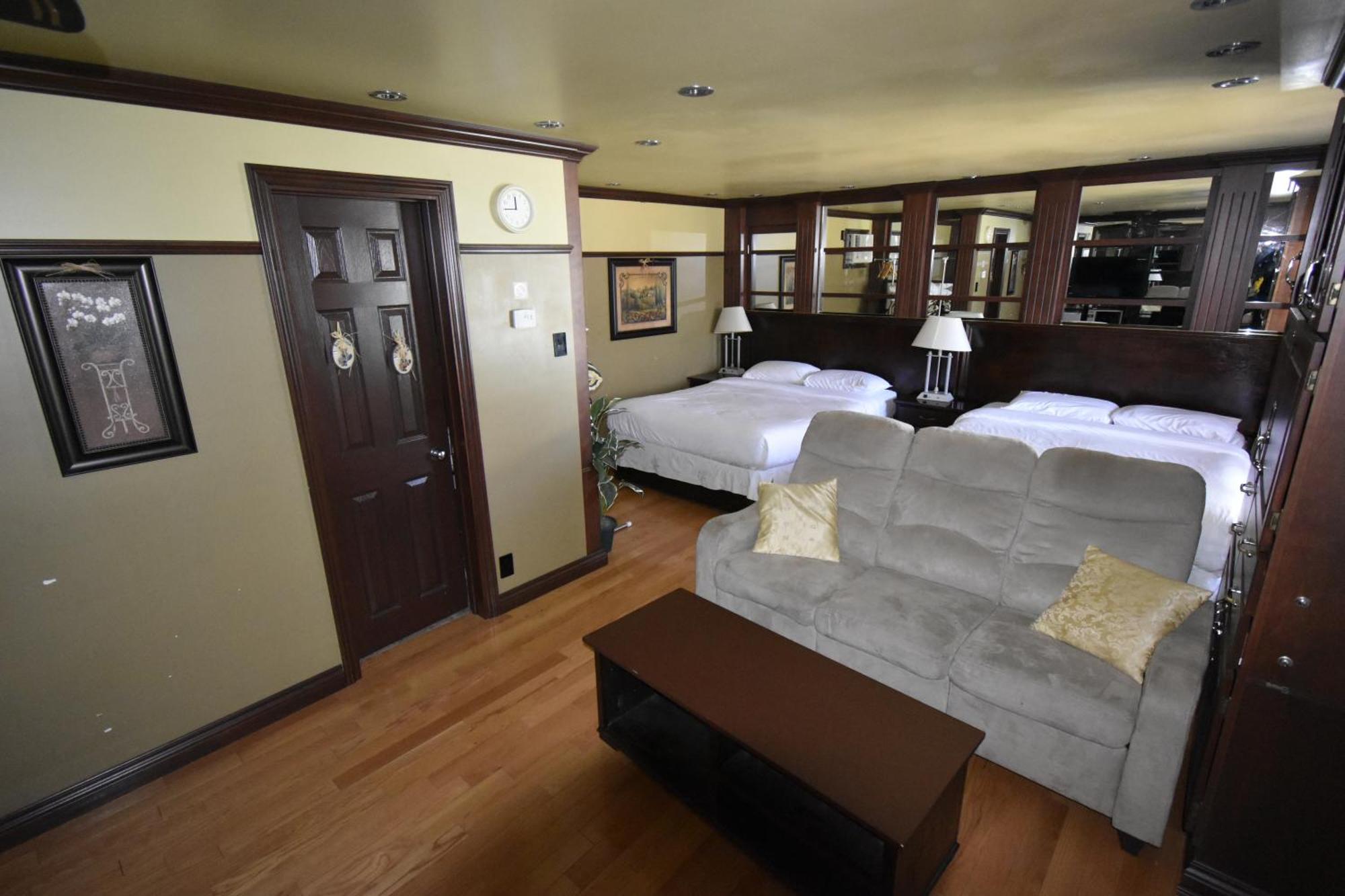 Motel Anf Дръмондвил Екстериор снимка